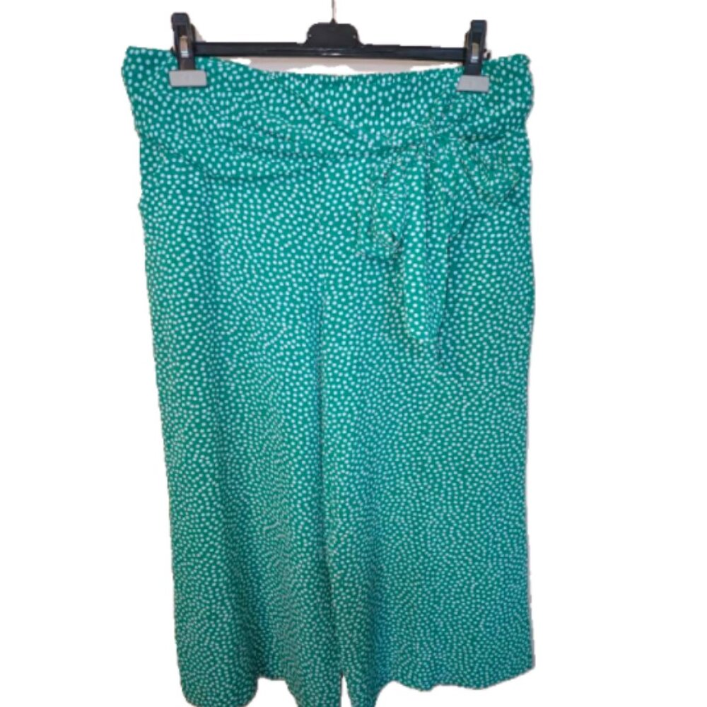NWT Max Studio Kelly Green Polka Dot Cropped Wide Leg Pants Capris